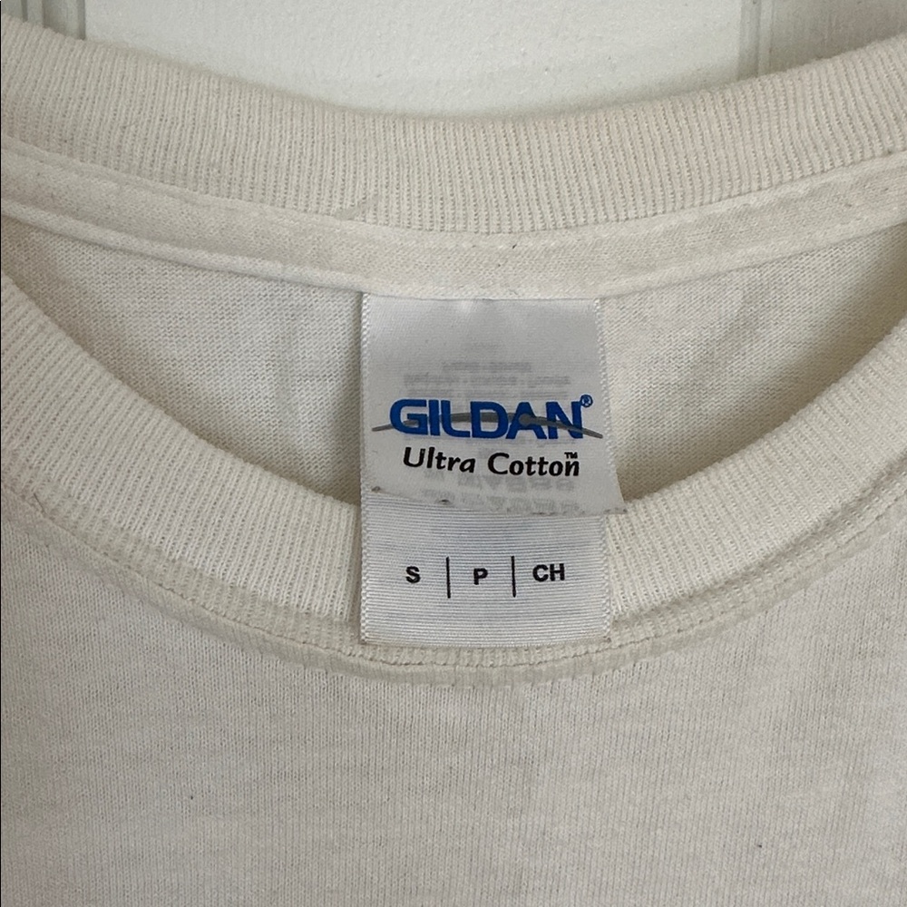 Roberta’s Pizza Paradise Neon 90s Beach Graphic Shirt - Picture 4 of 4